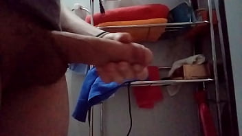 Preview 4 of Kanika Kapoor Porn Oily - Pendejo muestra la pija