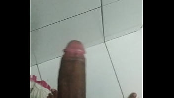 Preview 1 of Huge Co Luck - Novinho pauzudo se masturbando