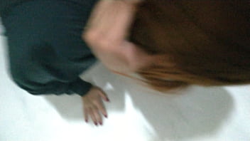 Preview 4 of Son Help Oil - Hot Ruiva levando pau no corredor