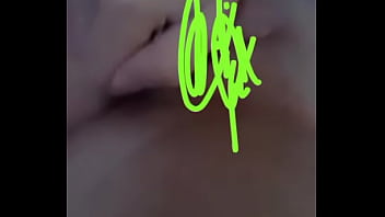 Preview 1 of Big Ass Bride Cheating Xxx - Gatinha se masturbando no Whatsapp