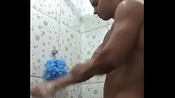 Preview 3 of Sonika Royaka - Musculoso mostrando su enorme verga