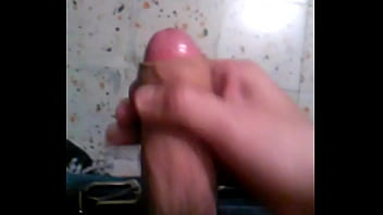 Preview 4 of Broke Spanish - JUGANDO CON MI GRAN VERGA
