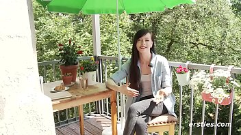 Preview 3 of Log Cooc - Lisa Fucks Her Pink Vibrator