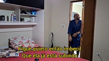 Preview 2 of Boya Sxxx - Corno chama amigo e o deixa ver sua esposa e participa do sexo.