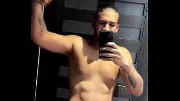 Preview 3 of Videoxxnxx Miyabi - Manuel turizo sin camisa