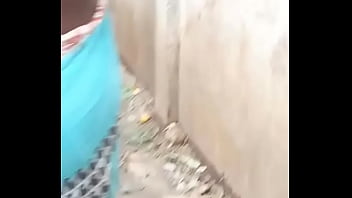 Preview 2 of Noel Bang Bus - Sexy saree aunty