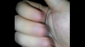 Preview 3 of Mercury Ans Diamond - In die Hand gespuckt