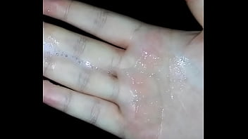 Preview 4 of Mercury Ans Diamond - In die Hand gespuckt
