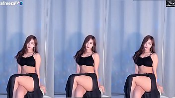 Preview 1 of Einmal Xxx Girls - G&aacute_i H&agrave_n Quốc nhảy một c&aacute_i g&igrave_ đ&oacute_