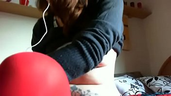 Preview 3 of Taboo Fami - Guarda un porno eccitante con la tua porca mamma italiana
