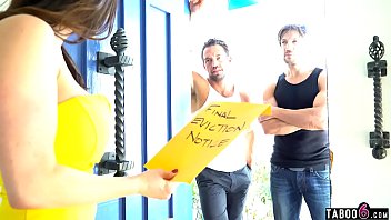 Preview 2 of Mijvoubgo - Two repo men score with big boobs MILF Kendra Lust