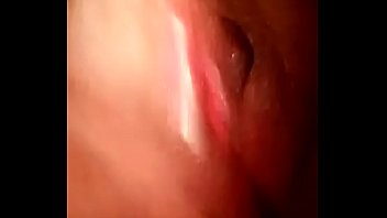 Preview 2 of Cum On Stranger Beach - masturbandose 2