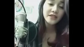 Preview 2 of Pun Xxxcom - cực ph&ecirc_ hotgirl uplive nhảy gợi cảm 18