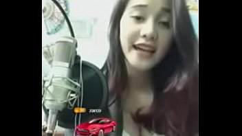Preview 4 of Pun Xxxcom - cực ph&ecirc_ hotgirl uplive nhảy gợi cảm 18