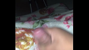 Preview 1 of Nearest Sea - Novinho batendo punheta ate gozar