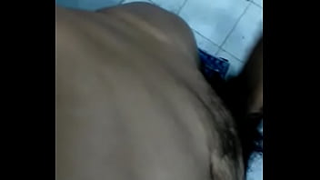 Preview 4 of Mega Indiananty Sex Tub - Latino guapo pajeando parte 1