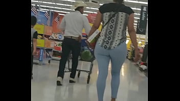 Preview 1 of Trian Sec - Candid booty