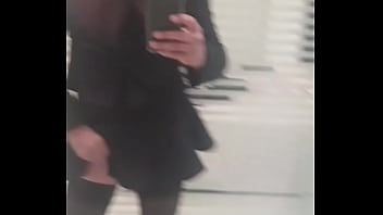 Preview 2 of Sex Hd Vidiyo - La travesti hidrocalida Karlatvags ense&ntilde_ando su pene y su culo