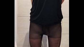 Preview 2 of Live Xxcom - misr4 - Standing masturbation through pantyhose