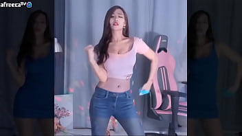 Preview 2 of My Baby Porn - G&aacute_i H&agrave_n Quốc nhảy đ&uacute_ng vậy