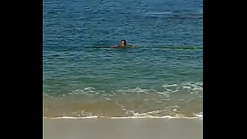 Preview 4 of Bx 1b - comigo na praia