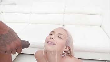 Preview 1 of Small Man Sex - blonde piss gangbang
