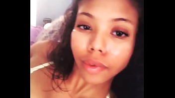 Preview 1 of Xnxn Putvui Us - Im teasing you with my wet tits &amp_ naughty boobs :-) come here and have some hot play with me. I&#039_m a sexy babe :-)