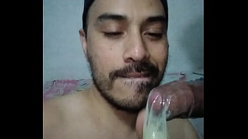 Preview 2 of Xxx Video Biue - Miren cuanta leche le saque!!!