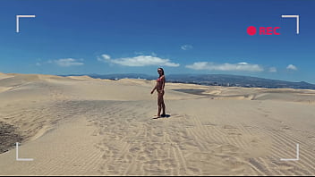 Preview 2 of Indian Xxx Panjabi Sardar - PISS PISS TRAVEL - Funy in micro bikini girl public pissing in Maspalomas dunes Canarias