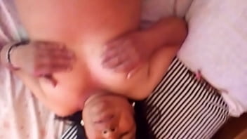 Preview 4 of Xnxx Seleep Mom - Una amiga m&iacute_a caliente 7