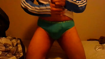 Preview 4 of Masturbandose En Calzones - Showing off for the camera