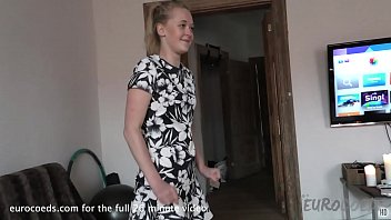 Preview 1 of Wonder Women Xxx Pron Hub - 18yo jete using a thick glass dildo then i use my fingers to help