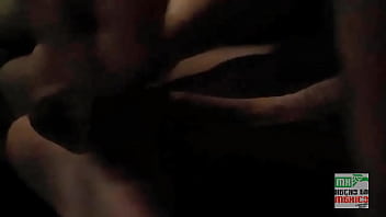 Preview 1 of Momsliping Son Traing Sex - Sophie Petite e amateur mexicana posando para sus fans fetichistas,  23 cms de pies y tanga moradita,  de perrito y corrida en su abdome y tetas