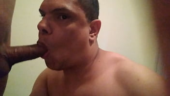 Preview 1 of Master Of Instruktion - Mamando o novinho