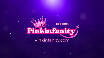 Preview 4 of Squirting Lesbians - QosTiffy knows exactly how to make me feel good!