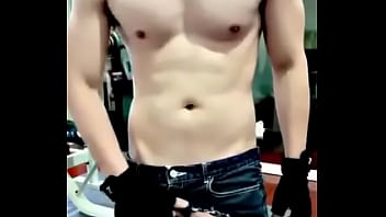 Preview 3 of Asian Deep Dildo - Đi gym cần g&igrave_ sip