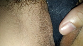Preview 3 of Model Nn - B&agrave_n Tay Massage Chim Của Em Qu&aacute_ Điệu Nghệ Khiến Em Ra hết Nước - Phim Sex Việt Nam