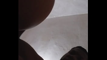 Preview 1 of Hindi Sexxx Video Hd - Neg&atilde_o pauzudo fuddedor cham&aacute_ no zap vai 31983514332
