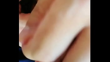 Preview 1 of Suni Line Xxx Video - Piscio mentre mi sego