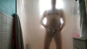 Preview 2 of Daina Fucks - Shower time