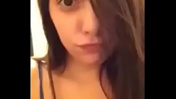 Preview 1 of Wwwbest Sex Videos Com - Deliciosa Jovencita calentandose para el novio: Miralo completo en https://t.me/joinchat/AAAAAFIDhFVi xiYO3r7vw