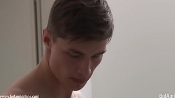 Preview 1 of Sunny Leon Sex Sexy - Horny young boy jerking with cum