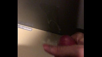 Preview 3 of Arabi Wife Sex Night - 公衆トイレで射精
