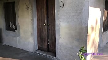 Preview 1 of Mom Son Oiling - Luna likes to lure passers-by by inviting them into her house to get fucked like a real slut