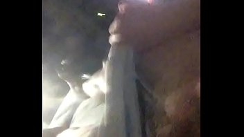 Preview 4 of Yumi Kazama Threesome - Tocando uma para relaxar pensando nela gozando na minha boca