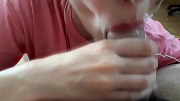 Preview 2 of Seachcuckold Swinger - CHICA JOVEN ESPA&Ntilde_OLA CHUPANDOLE LA POLLA A SU AMIGO DE CLASE CUANDO LOS PADRES NO ESTAN EN CASA