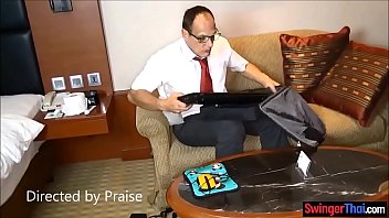 Preview 1 of Father Ne Kiya Beti Ko Sex - Business man cheating with a very pretty Thai hooker