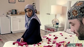 Preview 1 of Gays Play With Pussy - Violet Myers In Ass Of Teen Bearing Hijab