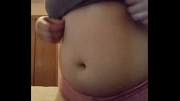 Preview 1 of Blouwjob India - Sexy italian girl shakes her ass