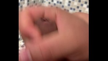 Preview 2 of Xxx Vr Porn Hd - Gozando no banheiro de Recife . Deixa o zap